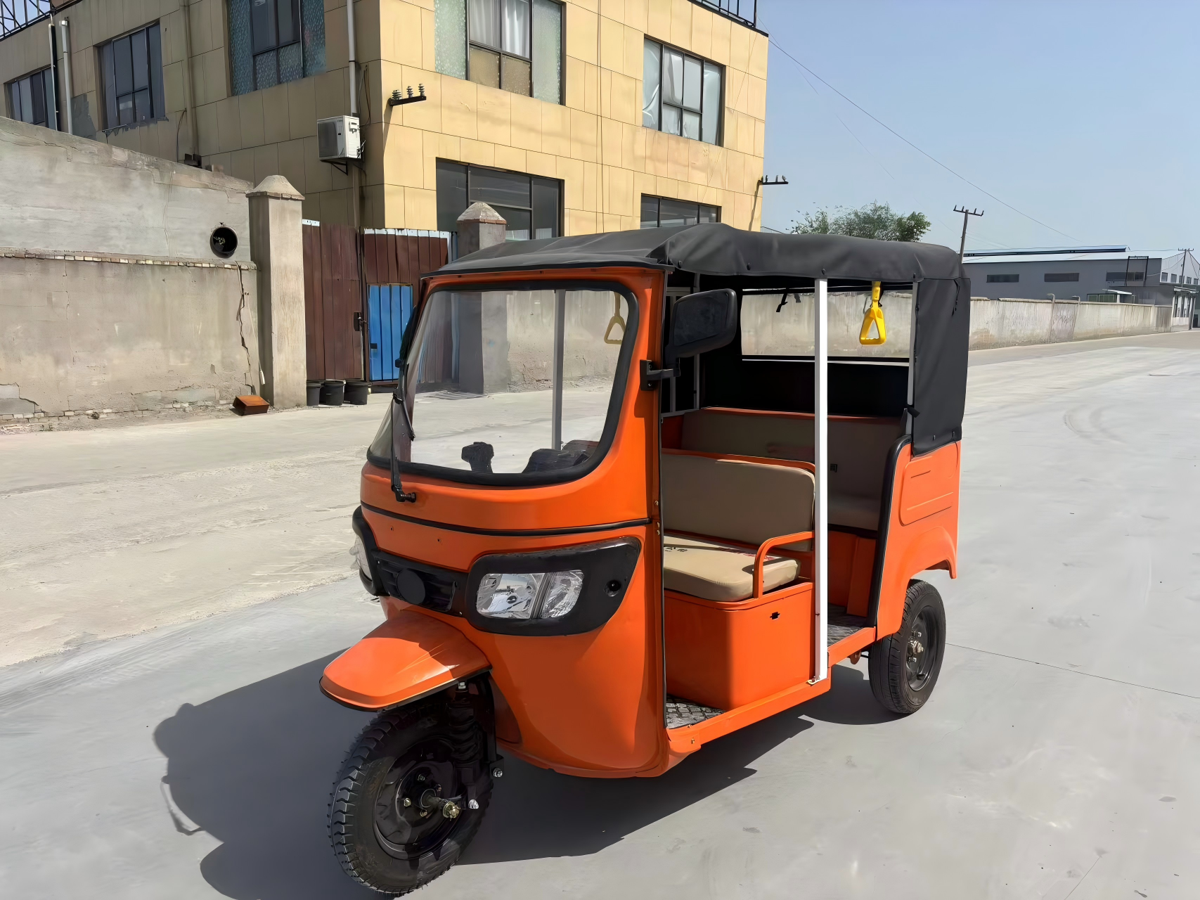 FC-6833 electric tuk-tuk Main image