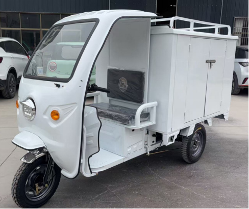 FC-1556 electric tricycle Main image