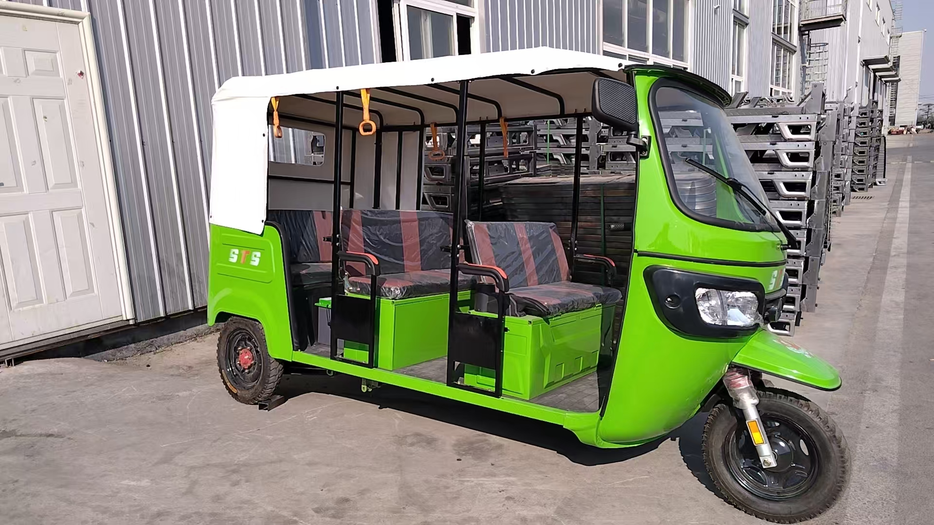 FC-6891 electric tuk-tuk Main image